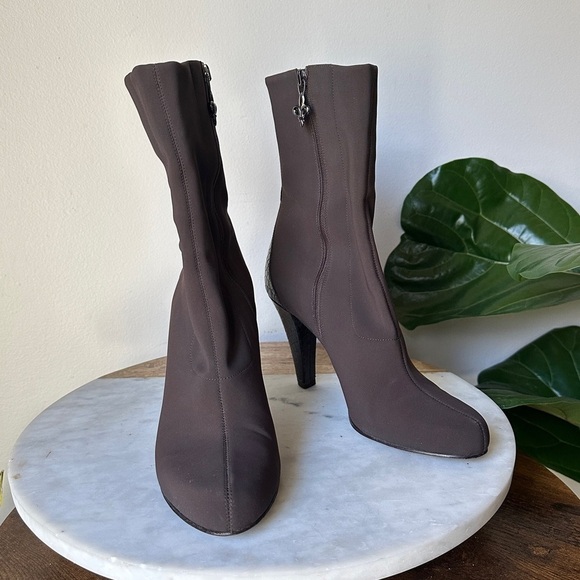 Donald J Pliner women’s Heeled Ankle Boots 1 Dobry size 9
